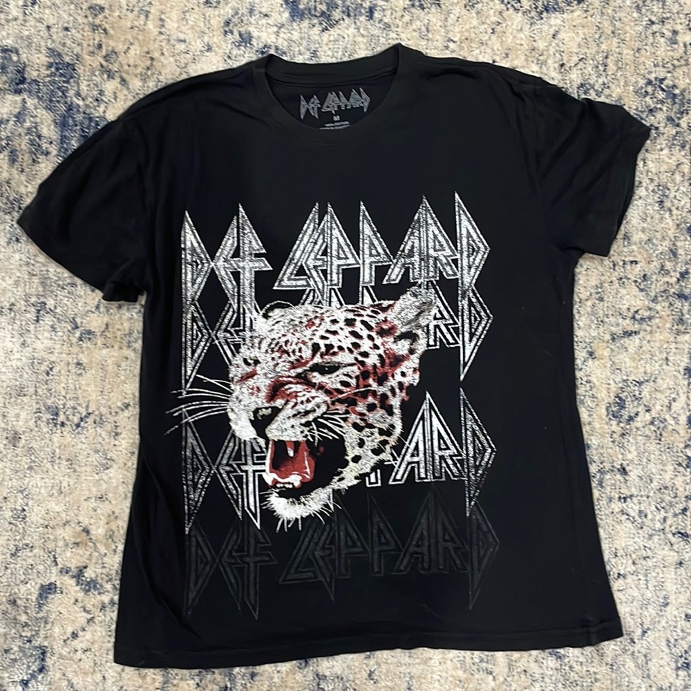 Target black T-shirt